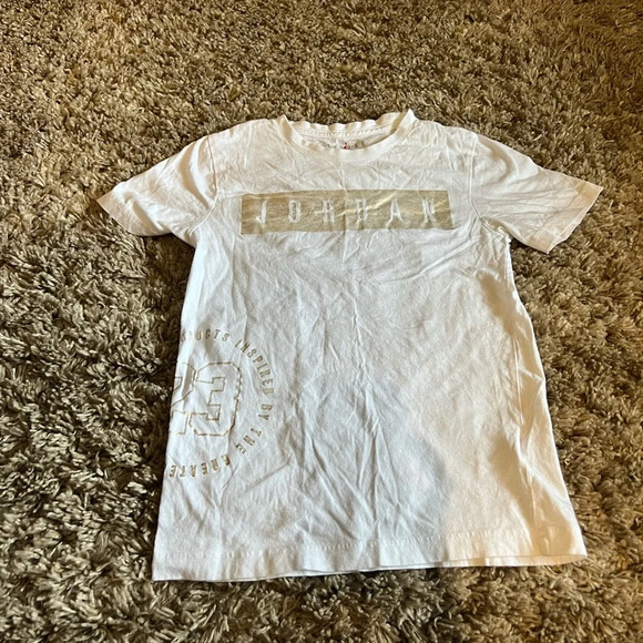 Jordan kids white basketball tshirt - Picture 2 of 5